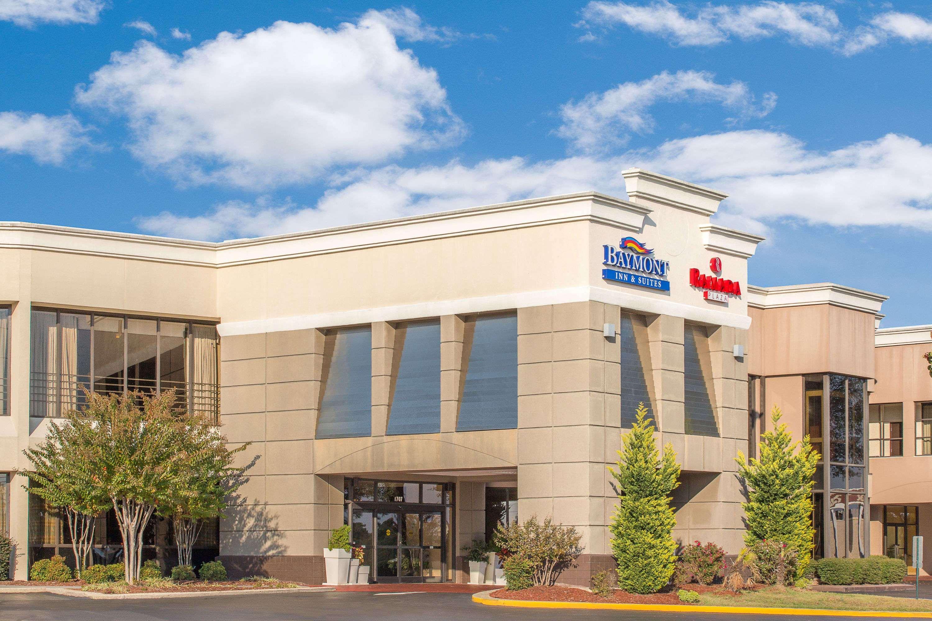 Ramada Plaza By Wyndham Fayetteville Fort Bragg Area Eksteriør bilde