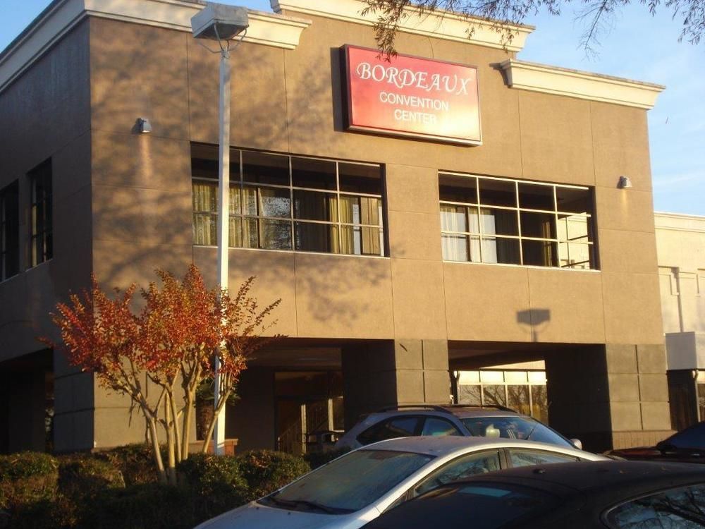 Ramada Plaza By Wyndham Fayetteville Fort Bragg Area Eksteriør bilde